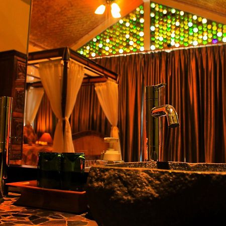 Tempat Senang Spa Resort & Restaurant Sekupang Exteriör bild