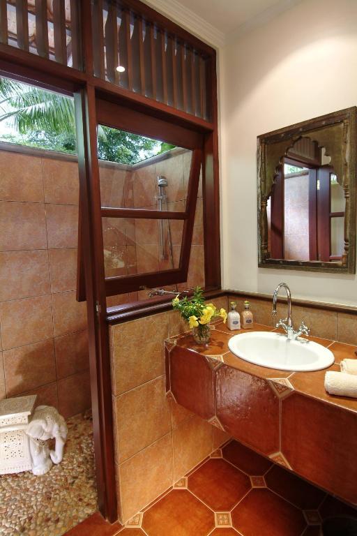Tempat Senang Spa Resort & Restaurant Sekupang Rum bild